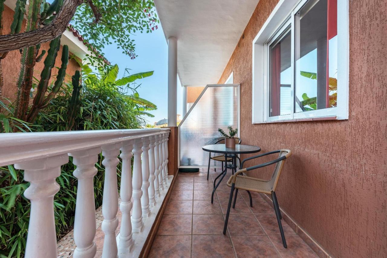 Parque Flores Apartment *